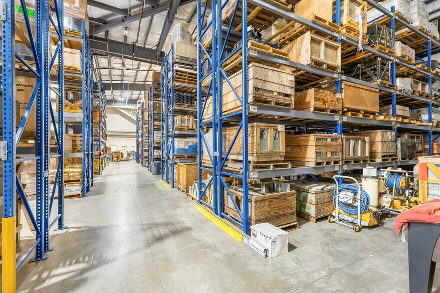 More Photos Of 2254 Lauwiliwili St, Kapolei Warehouse For Sale