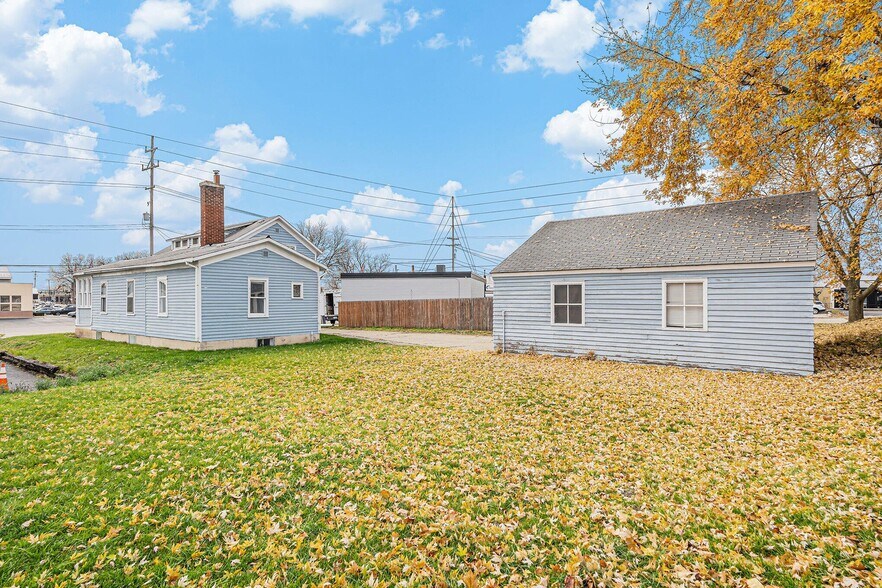 More Photos Of 3981 White St SW, Grandville Flex For Sale