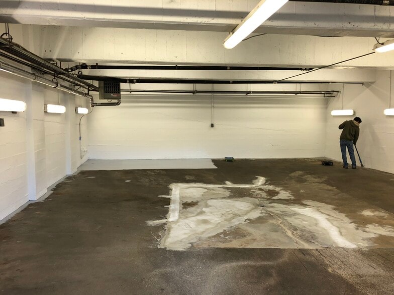 More Photos Of 1199-1209 Washington St, Newton Storefront For Lease
