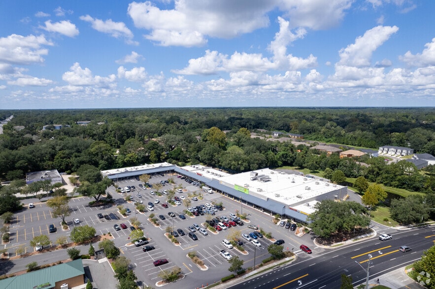 More Photos Of 6855 Wilson Blvd, Jacksonville Unknown For Lease