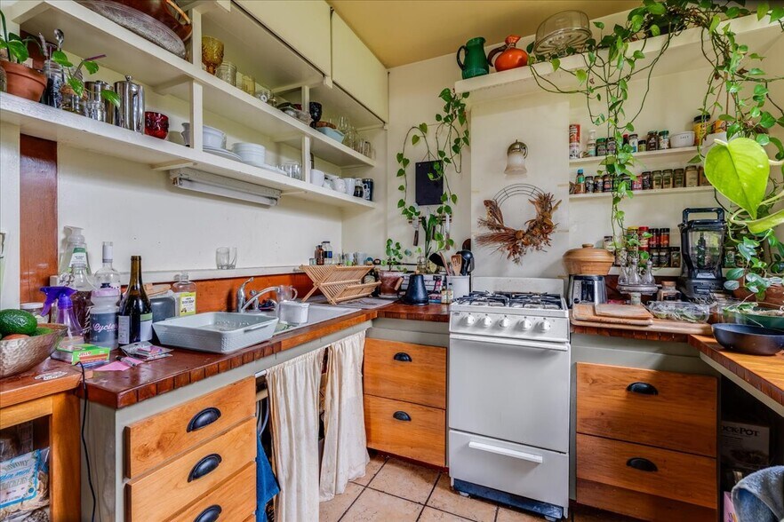 More Photos Of 687 Islay St, San Luis Obispo Apartments For Sale