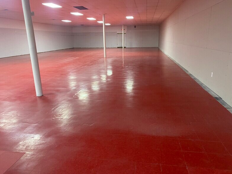 More Photos Of 2905 Krafft Rd, Port Huron Unknown For Sale