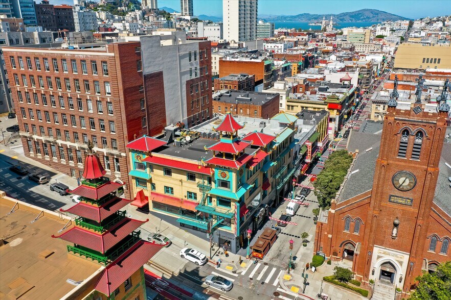 More Photos Of 601-625 Grant Ave, San Francisco Storefront Retail Office For Lease