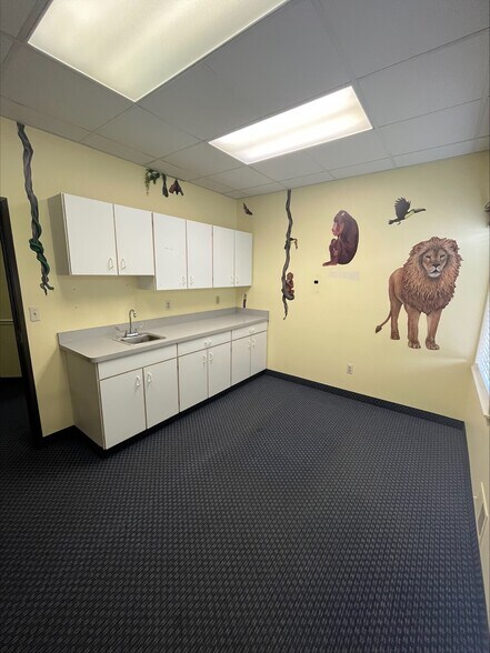 More Photos Of 4154 River Rd, East China Medical For Sale