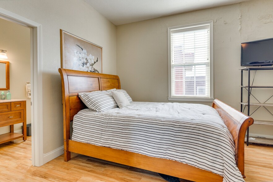 More Photos Of 87 Tennessee St, Murphy Storefront Retail Residential For Sale