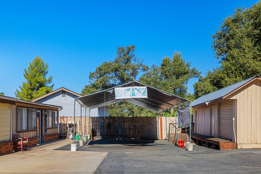 More Photos Of 2562 Alpine Blvd, Alpine Storefront Retail Residential For Sale