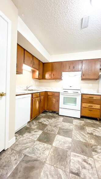 More Photos Of 4927 Walker Ave, Lincoln Apartments For Sale