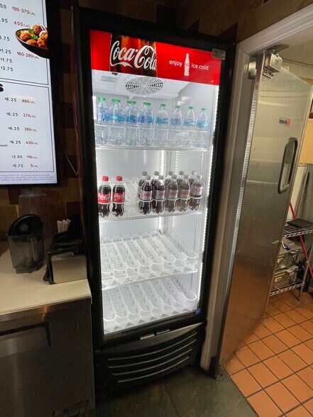 More Photos Of 156 E Carolina Ave, Hartsville Storefront Retail Residential For Lease