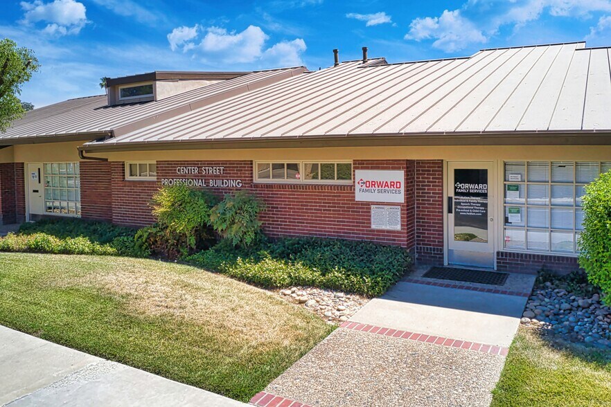 More Photos Of 213 Center St, Hanford Office For Lease