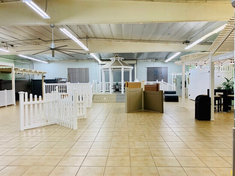 More Photos Of 2424 N San Fernando Rd, Los Angeles Industrial For Sale