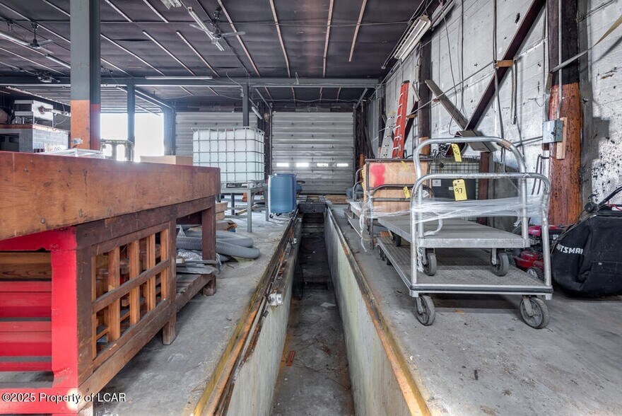 More Photos Of 232 Division St, Kingston Warehouse For Lease