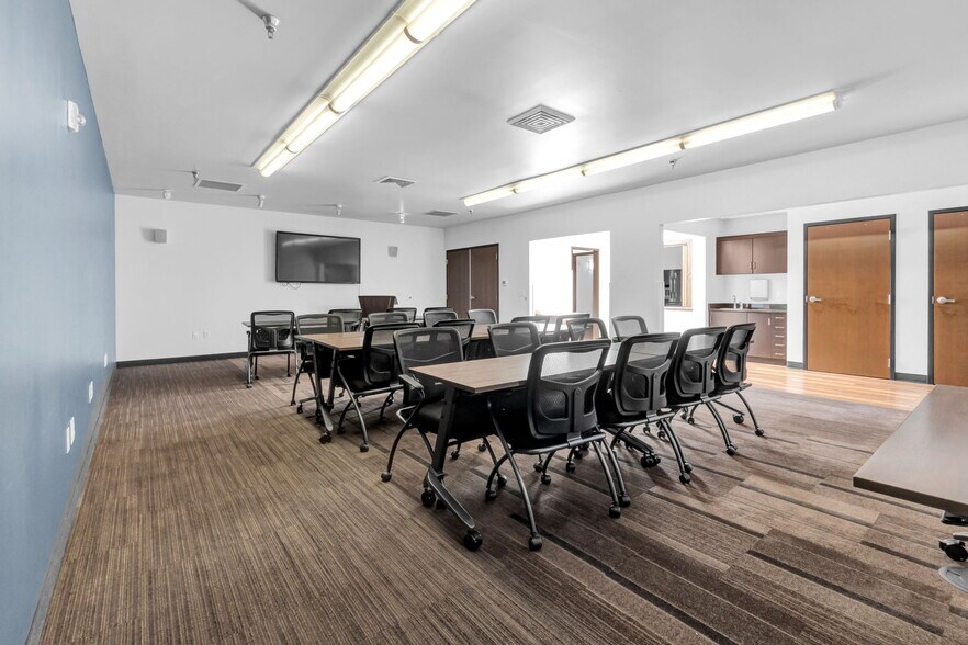 More Photos Of 4795 Larimer Pky, Johnstown Medical For Sale