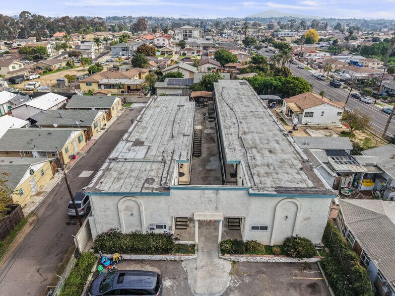 More Photos Of 335 Laurel Ave, National City Apartments For Sale