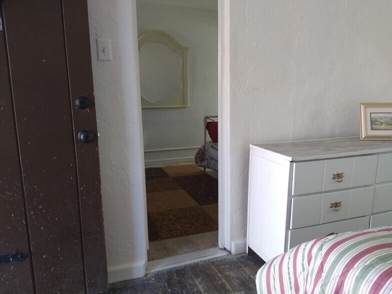 More Photos Of 3401 W Pikes Peak Ave, Colorado Springs Apartments For Sale