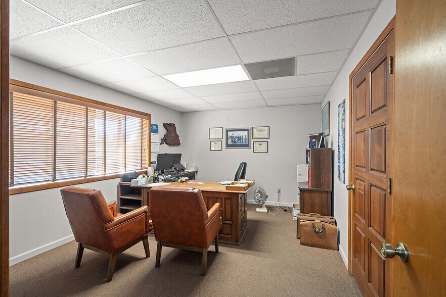 More Photos Of 2828 Easy St, Placerville Office For Lease
