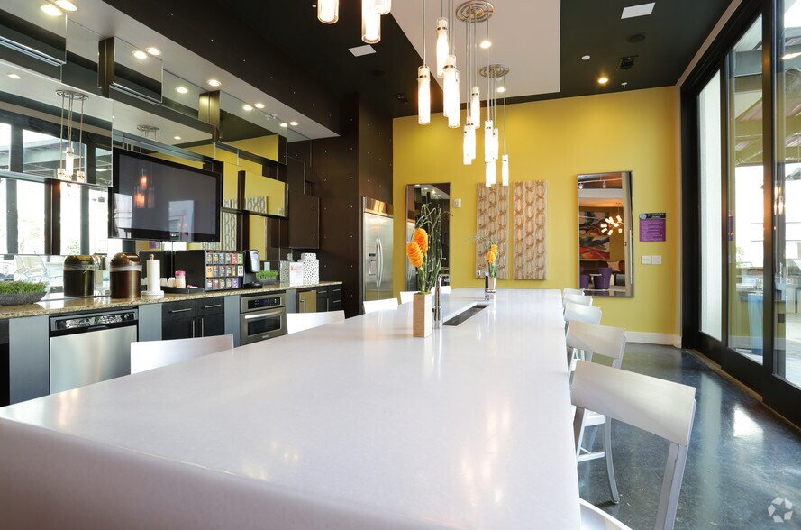 More Photos Of 4123 Cedar Springs Rd, Dallas Apartments For Lease