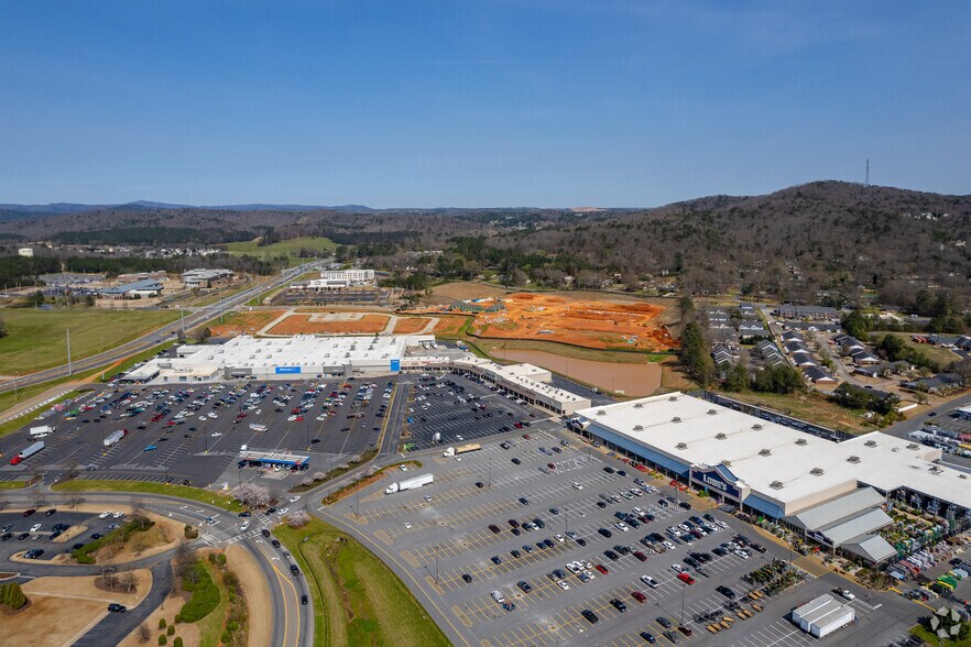 More Photos Of 101-289 Market Place Blvd, Cartersville Storefront For Lease