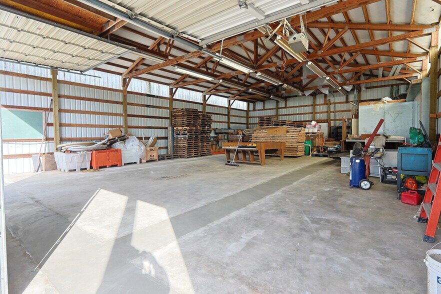 More Photos Of 63355 Charleston Rd, Coos Bay Warehouse For Sale