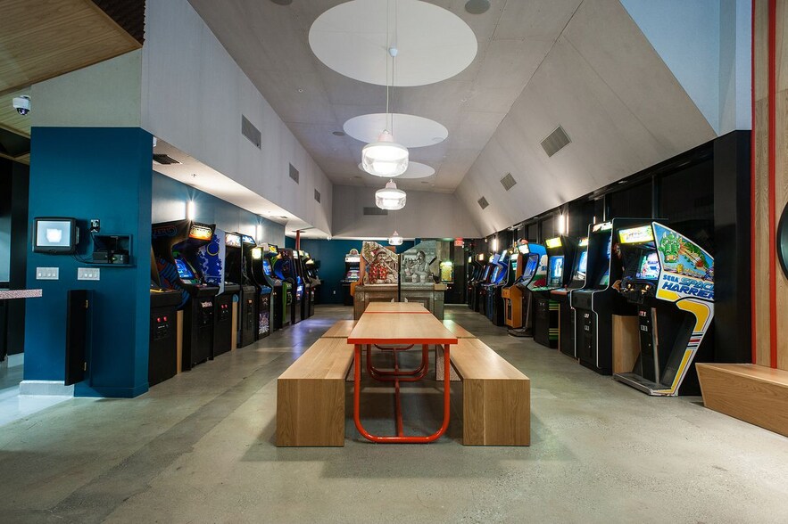 More Photos Of 1371-1397 W Sunset Blvd, Los Angeles Storefront Retail Residential For Lease