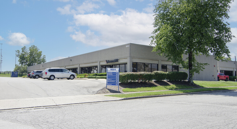 Primary Photo Of 1051 Newtown Pike, Lexington Showroom For Lease