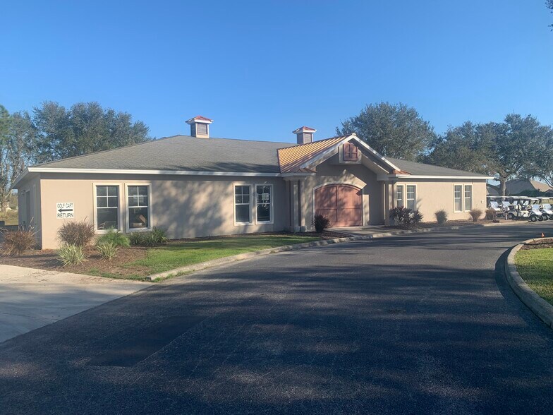 More Photos Of 4100 Carter Creek Dr, Avon Park Sports And Entertainment For Sale