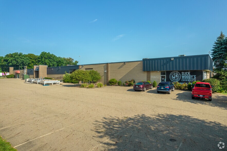 More Photos Of 7577-7585 Freedom Ave NW, North Canton Warehouse For Lease