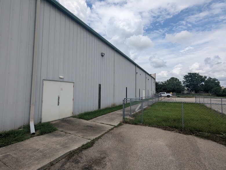 More Photos Of 16310 Chimney Rock Rd, Houston Religious Facility For Sale