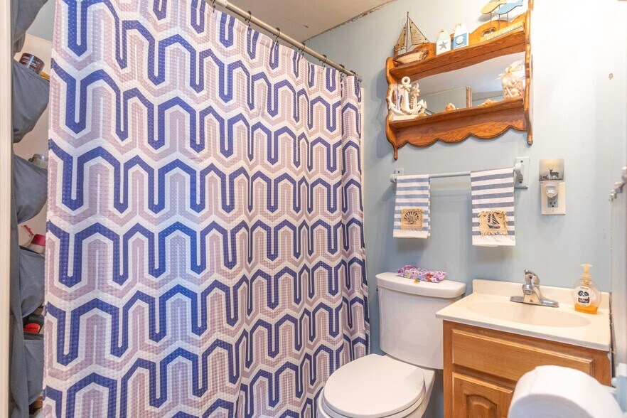 More Photos Of 14617 Kettlersville Rd, Wapakoneta Light Distribution For Sale