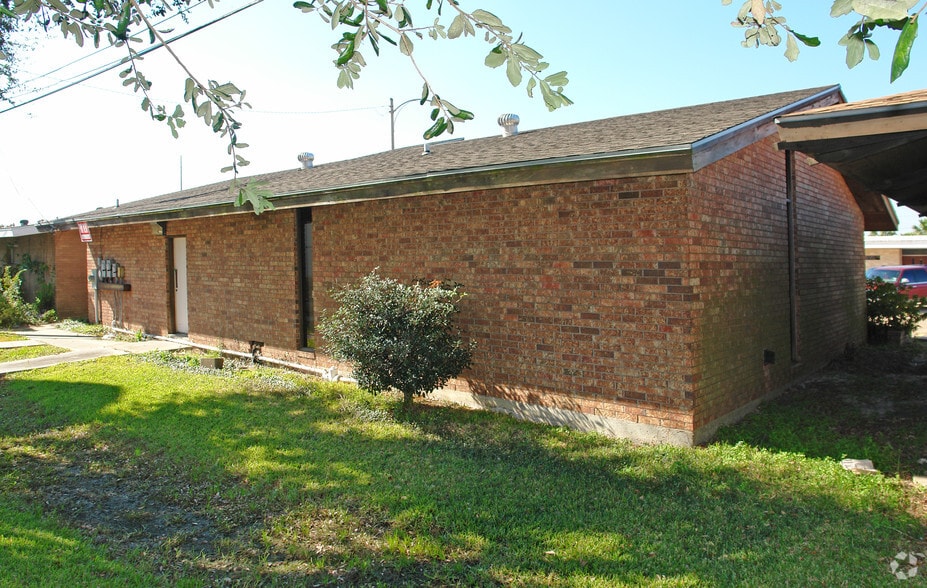 More Photos Of 3640 Professional Dr, Port Arthur Office For Lease