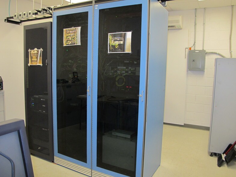 More Photos Of 1828 Freedom Rd, Lancaster Warehouse For Lease