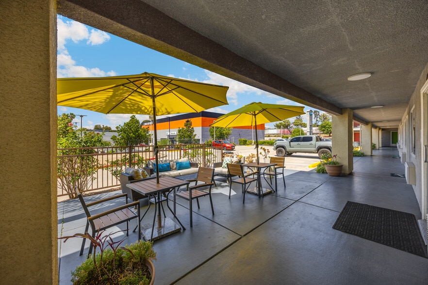 More Photos Of 28980 Old Town Front St, Temecula Hotel For Sale
