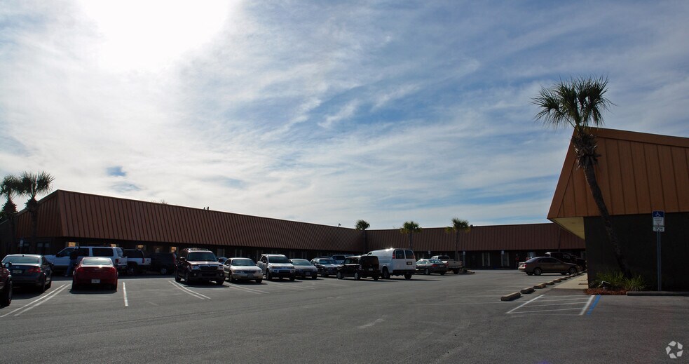 More Photos Of 225 Main St, Destin Office Residential For Lease