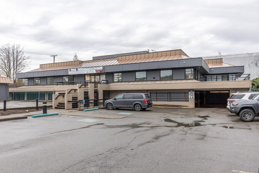 More Photos Of 33623 Wildwood Dr, Abbotsford Medical For Sale
