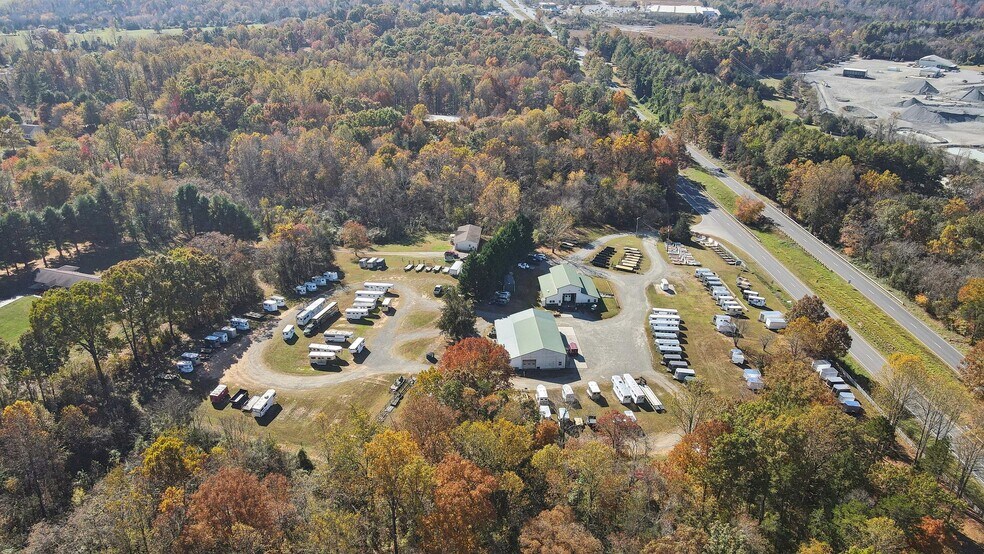 More Photos Of 9932 Seminole Trl, Ruckersville Auto Dealership For Sale