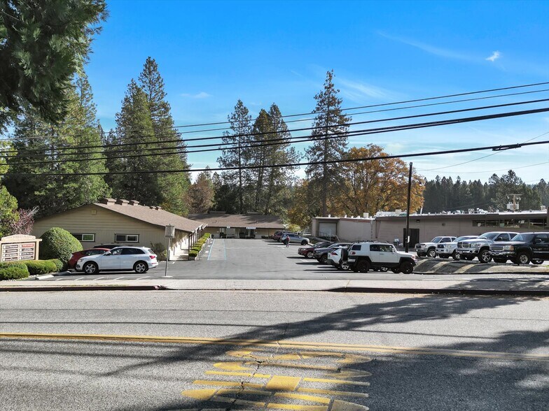 More Photos Of 719-733 Zion St, Nevada City Office For Sale