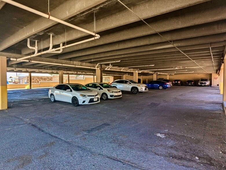 More Photos Of 2022 Murchison Dr, El Paso Medical For Sale