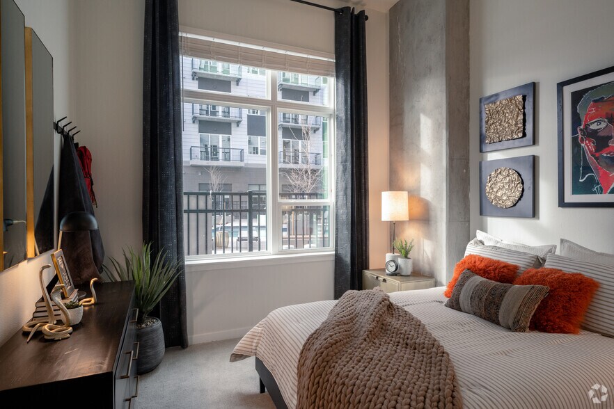 More Photos Of 2520 Wewatta Way, Denver Apartments For Lease