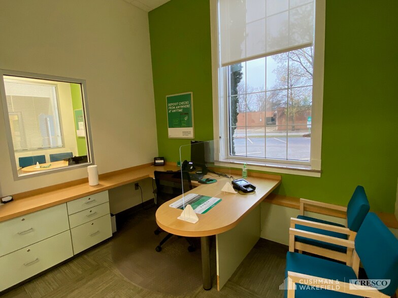 More Photos Of 22591 Lorain Rd, Fairview Park Bank For Lease