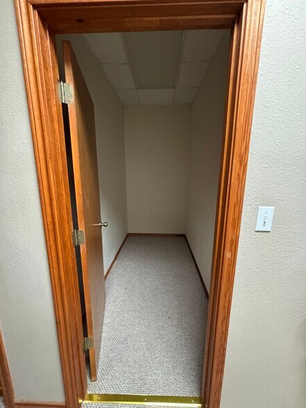 More Photos Of 1510 Santa Fe Dr, Weatherford Medical For Lease