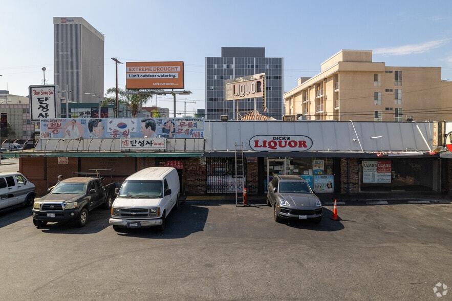 More Photos Of 3301 W 6th St, Los Angeles Unknown For Lease