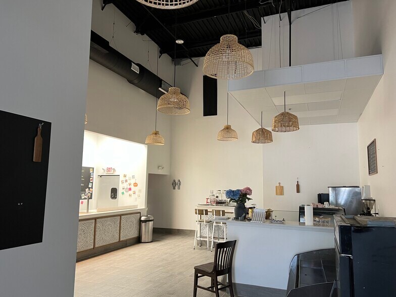 More Photos Of 25115 Gosling Rd, Spring Restaurant For Sale