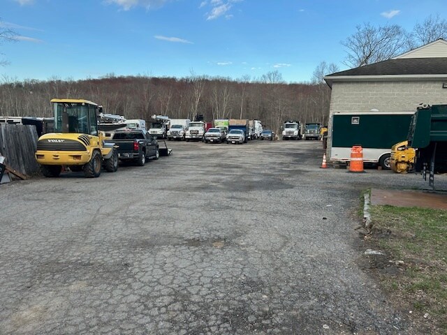 More Photos Of 2990 Navajo Rd, Yorktown Heights Industrial For Sale