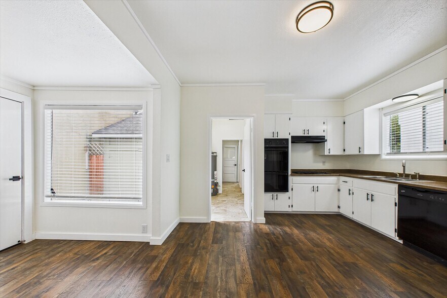 More Photos Of 1645 Main St, Fortuna Apartments For Sale