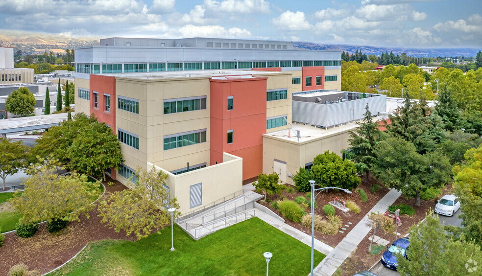 Primary Photo Of 200 Jose Figueres Ave, San Jose Medical For Sale