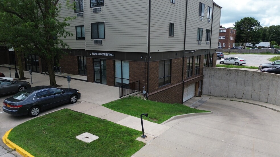 Primary Photo Of 303 Welch Ave, Ames Apartments For Lease