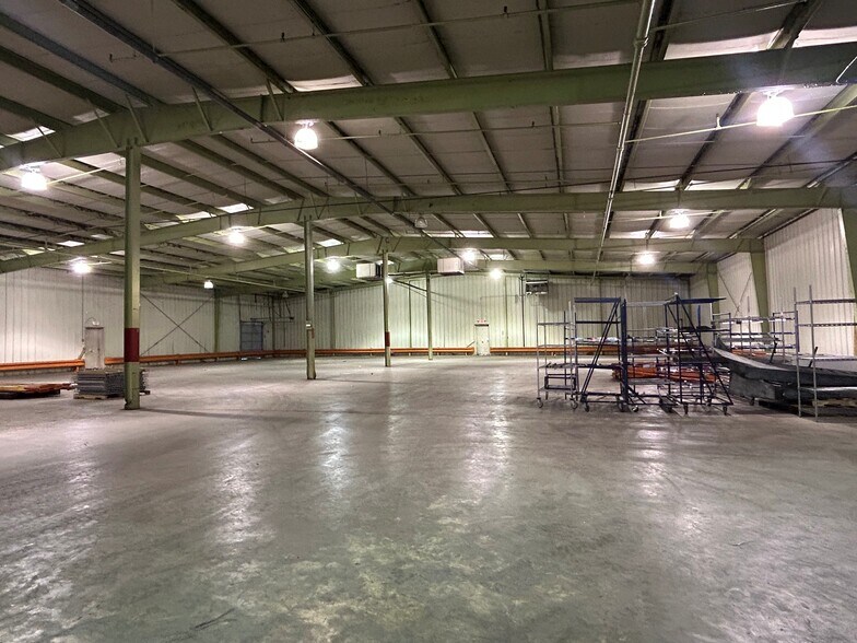 More Photos Of 198 Trojan St, Mount Sterling Industrial For Lease