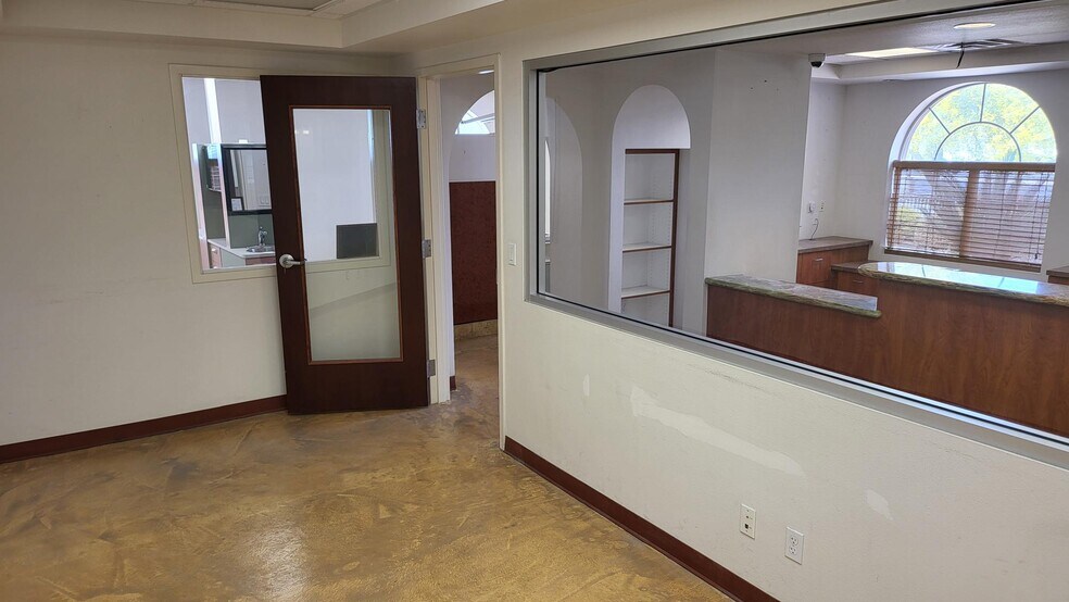 More Photos Of 1825 E Flamingo Rd, Las Vegas Office For Sale