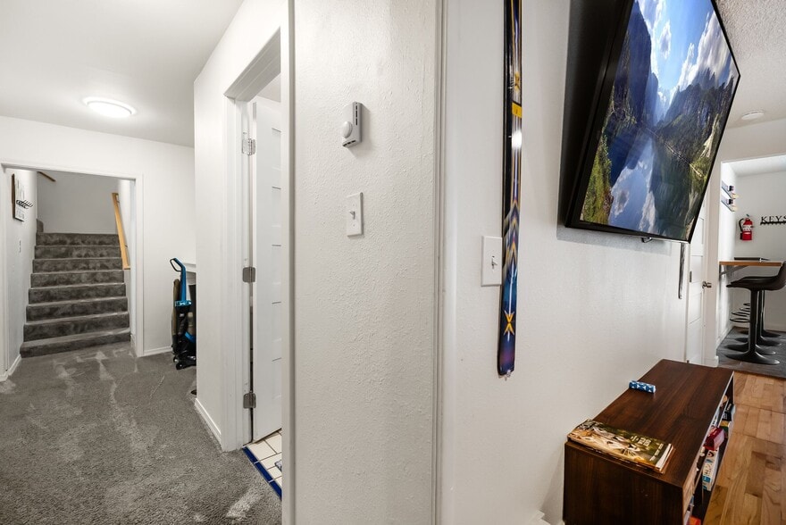 More Photos Of 501 N 4th Ave, Sandpoint Hotel For Sale