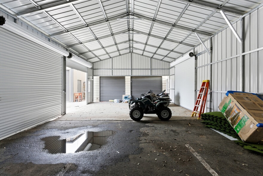 More Photos Of 961 Shallowford Rd NE, Kennesaw Warehouse For Sale