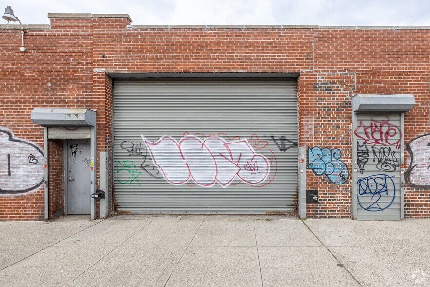 More Photos Of 1508 Herkimer St, Brooklyn Warehouse For Sale